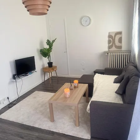 Cozy For 3 People Port 아파트